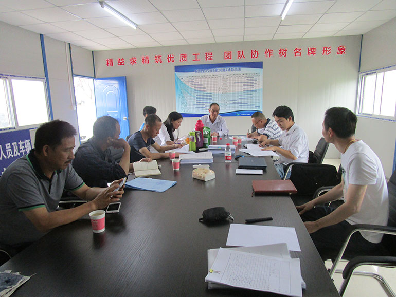 59794706a6360.jpg 6.28市質(zhi)監(jian)站(zhan)檢査(zha)2.jpg